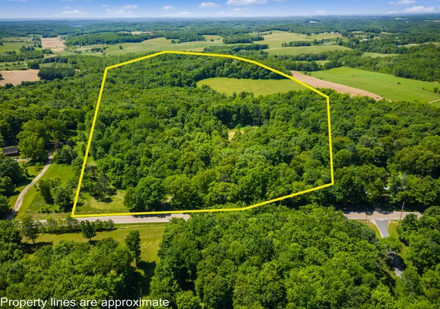 Homes for sale in Utica, OH | 12929 Pleasant Valley Rd Ne, Utica, OH 43080 | MLS# 226021047