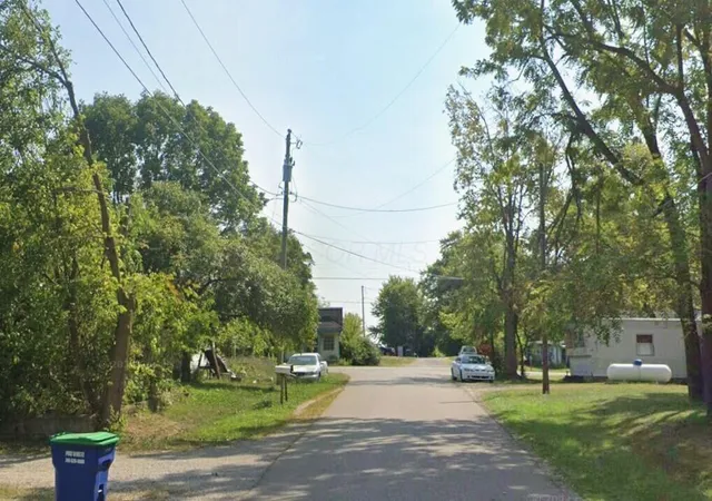 Homes for sale in Jeffersonville, OH | 1551 Harold Rd Ne, Jeffersonville, OH 43128 | MLS# 226021053