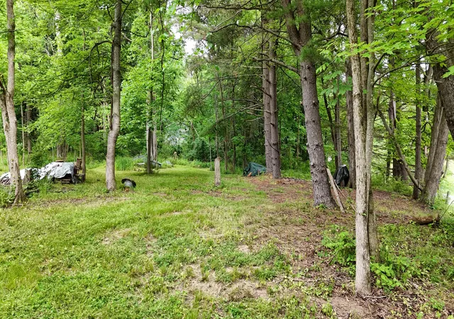 Photo 4 of Sale Pending at 325 W Hanley Rd, Mansfield, OH 44903 | MLS# 226021118 | Listing updated on 2026-08-06