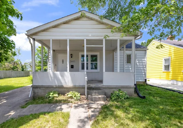 3rd image of 2603 Azelda St, Columbus, OH 43211 | MLS# 226021389