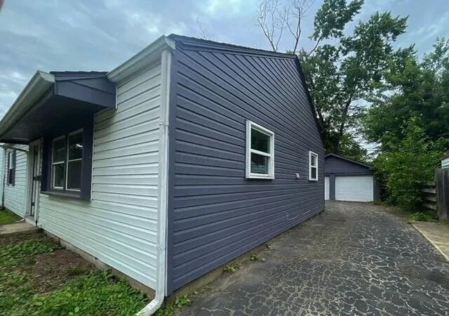 Photo 3 of Single family home for sale at 1091 S Hampton Rd, Columbus, OH 43227 | MLS# 226021084 | Listing updated on 2026-09-14