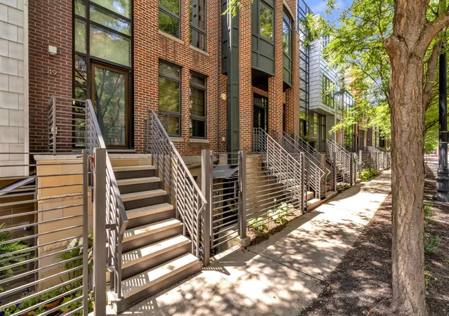 3rd image of 53 N 5th St, Columbus, OH 43215