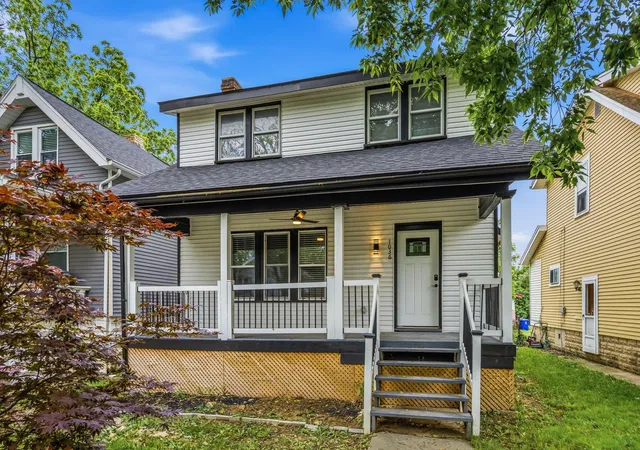 1st image of 1036 Miller Ave, Columbus, OH 43206 | MLS# 226022125