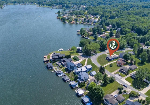 Homes for sale in Howard, OH | 380 Lakeview Heights Dr, Howard, OH 43028 | MLS# 226021492