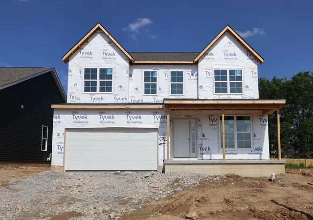 1st image of 826 Hilton Dr, Reynoldsburg, OH 43068 | MLS# 226021144