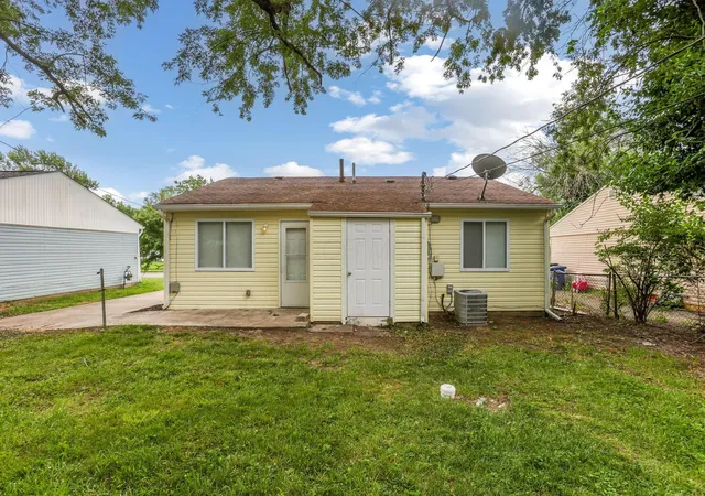 Homes for sale in Columbus, OH | 1644 Jonathan Dr, Columbus, OH 43207 | MLS# 226021155