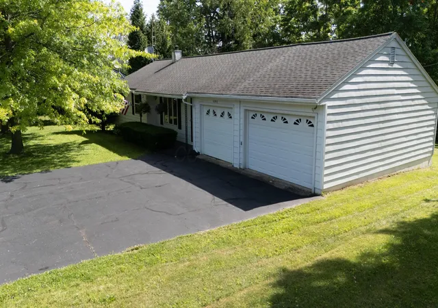 Photo 2 of Single family home for sale at 10950 Mount Vernon Rd, Utica, OH 43080 | MLS# 226022543 | Listing updated on 2026-09-24