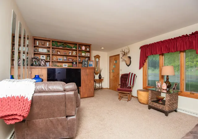 Photo 4 of Single family home for sale at 10950 Mount Vernon Rd, Utica, OH 43080 | MLS# 226022543 | Listing updated on 2026-10-27