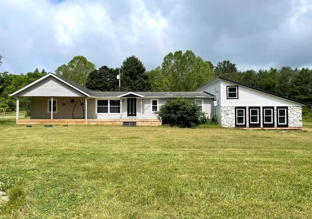 Photo 1 of Single family home for sale at 15351 Berry Rd, Logan, OH 43138 | MLS# 226021183 | Listing updated on 2026-08-25