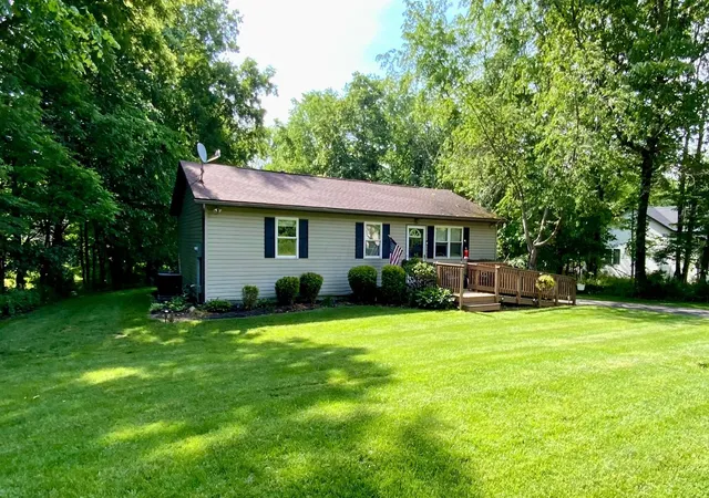 Homes for sale in Howard, OH | 3154 Apple Valley Dr, Howard, OH 43028 | MLS# 226021204