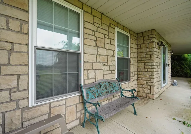 Homes for sale in Baltimore, OH | 1575 Pleasantville Rd Nw, Baltimore, OH 43105 | MLS# 226021465