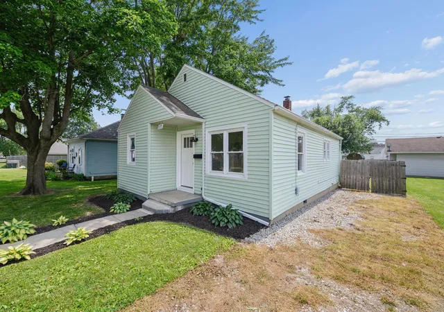 Homes for sale in Washington Court House, OH | 1127 Grace St, Washington Court House, OH 43160 | MLS# 226021223