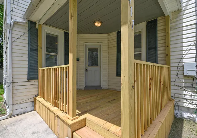 3rd image of 417 Park St, Marion, OH 43302 | MLS# 226021443