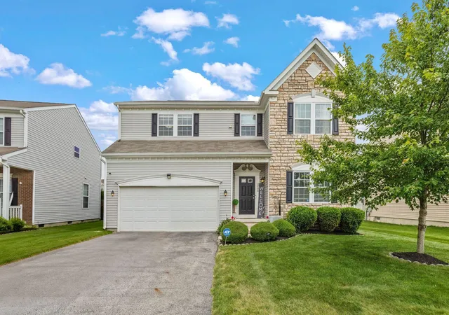 Photo 1 of Single family home for sale at 5260 Folsom Dr, Groveport, OH 43125 | MLS# 226021281 | Listing updated on 2026-08-02