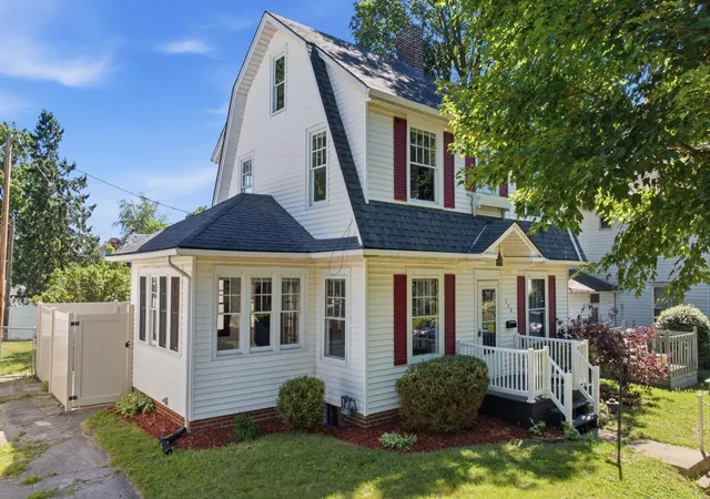 Homes for sale in Bellefontaine, OH | 125 W Lincoln Ave, Bellefontaine, OH 43311 | MLS# 226021823