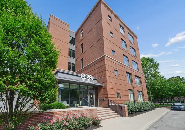 1st image of 828 Bobcat Ave, Columbus, OH 43212