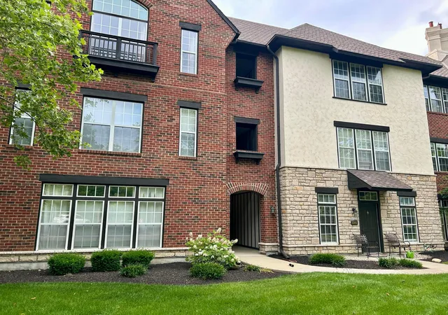Homes for sale in Dublin, OH | 6051 Craughwell Ln, Dublin, OH 43017 | MLS# 226022060