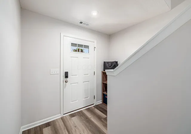Photo 4 of Single family home for sale at 400 Stolte Dr, Marysville, OH 43040 | MLS# 226022990 | Listing updated on 2026-07-28