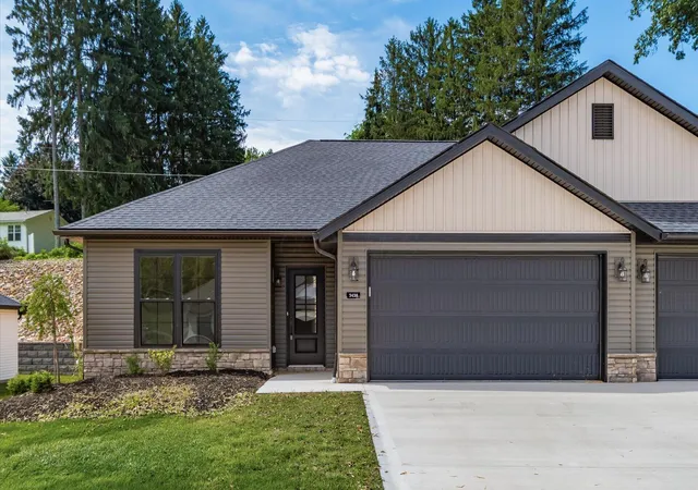 Photo 2 of Condo for sale at 3438 Jamestown Dr, Zanesville, OH 43701 | MLS# 226021300 | Listing updated on 2026-07-29