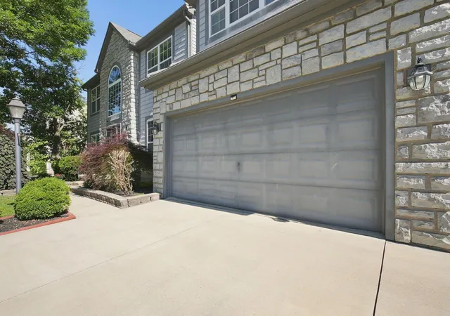 5th image of 6657 Springview Dr, Westerville, OH 43082 | MLS# 226022436
