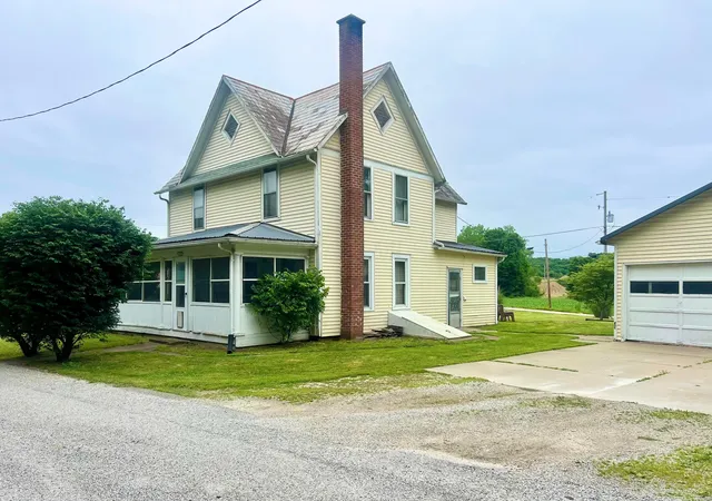 Homes for sale in Walhonding, OH | 33436 Township Road 518, Walhonding, OH 43843 | MLS# 226021535