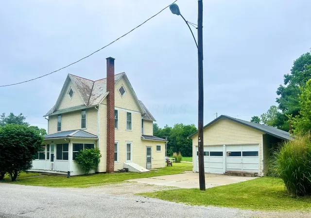 Homes for sale in Walhonding, OH | 33436 Township Road 518, Walhonding, OH 43843 | MLS# 226021535