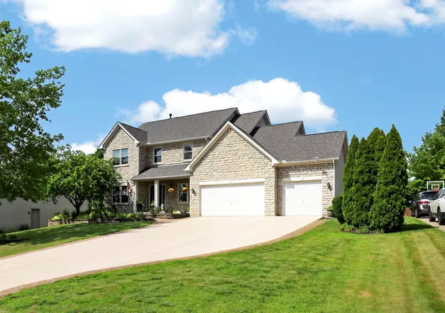 5th image of 5887 Highland Hills Dr, Westerville, OH 43082 | MLS# 226021412