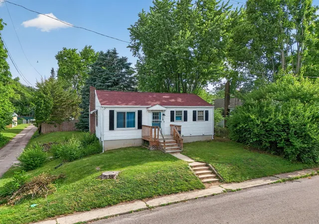 Homes for sale in Bellefontaine, OH | 319 Colton Ave, Bellefontaine, OH 43311 | MLS# 226021447