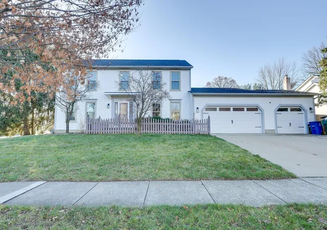 1st image of 811 Mountainview Dr, Westerville, OH 43081 | MLS# 226021462