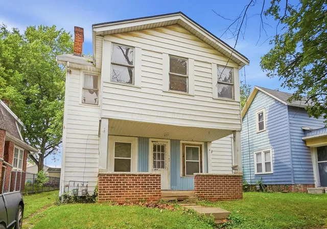 1st image of 143 Union St, Lancaster, OH 43130 | MLS# 226021595