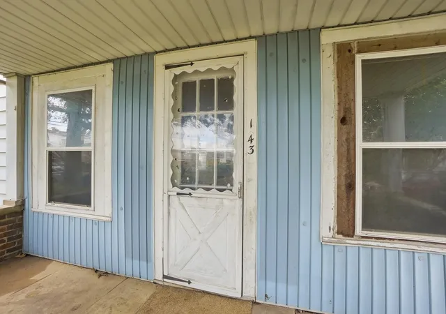 Listing Photo 5 - Condo for sale in building located at 143 Union St, Lancaster, OH 43130