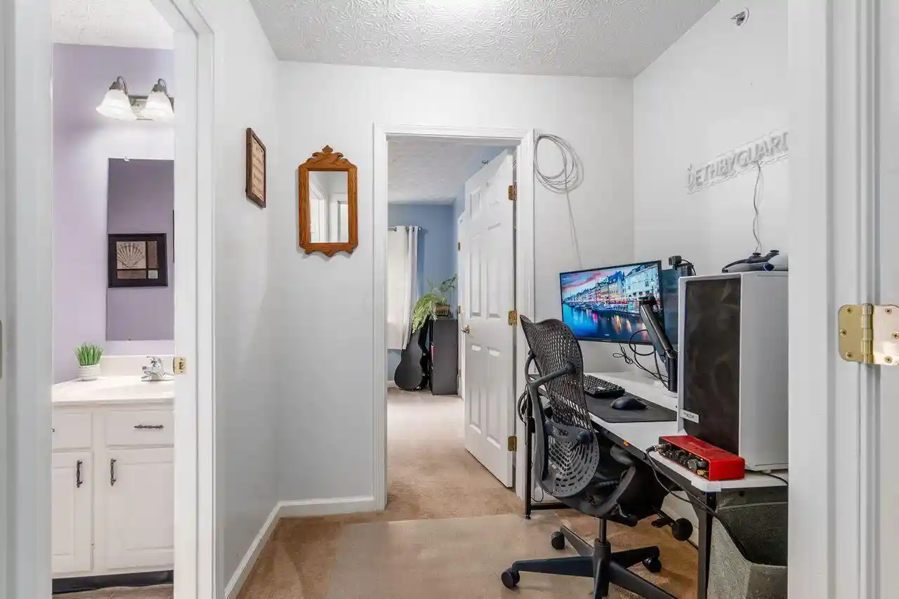 Listing Photo 1 - Condo for sale in 220 Shelbourne Forest Wy located at 220 Shelbourne Forest Wy, Delaware, OH 43015 - Unit 220 Shelbourne Forest Way