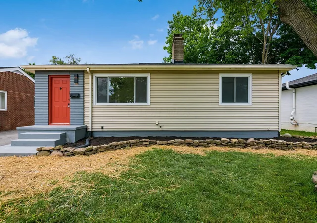 Single family home for sale at 4277 Beechgrove Dr, Grove City, OH 43123 | MLS# 226021512