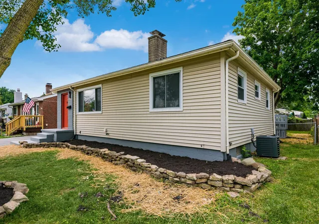 Photo 2 of Single family home for sale at 4277 Beechgrove Dr, Grove City, OH 43123 | MLS# 226021512 | Listing updated on 2026-10-08