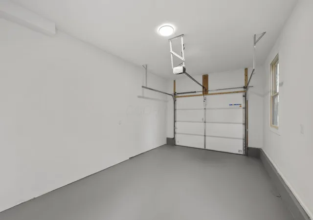 Listing Photo 2 - Condo for sale in building located at 1016 Neil Ave, Columbus, OH 43201