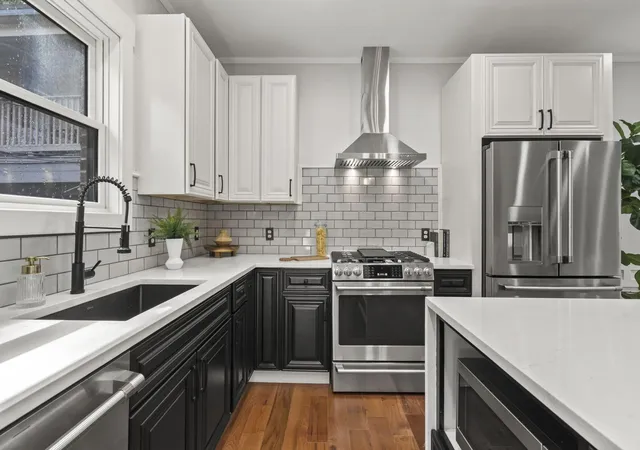 Photo 3 of Condo for sale at 1016 Neil Ave, Columbus, OH 43201 | MLS# 226021533 | Listing updated on 2026-09-05