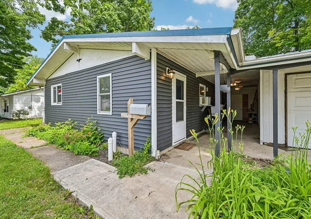 Homes for sale in Bellefontaine, OH | 329 Wren Ave, Bellefontaine, OH 43311 | MLS# 226021612