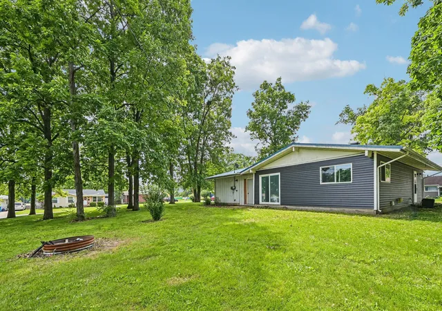 Homes for sale in Bellefontaine, OH | 329 Wren Ave, Bellefontaine, OH 43311 | MLS# 226021612