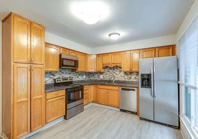 Photo 3 of Sale Pending at 3434 Bufford Ct, Columbus, OH 43231 | MLS# 226021877 | Listing updated on 2026-06-24