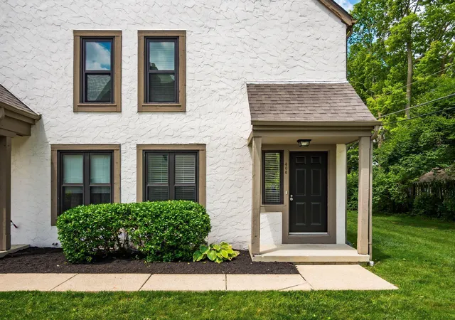 Homes for sale in Dublin, OH | 406 Edinburgh Rd, Dublin, OH 43017 | MLS# 226021567