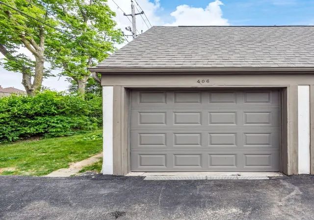 Homes for sale in Dublin, OH | 406 Edinburgh Rd, Dublin, OH 43017 | MLS# 226021567