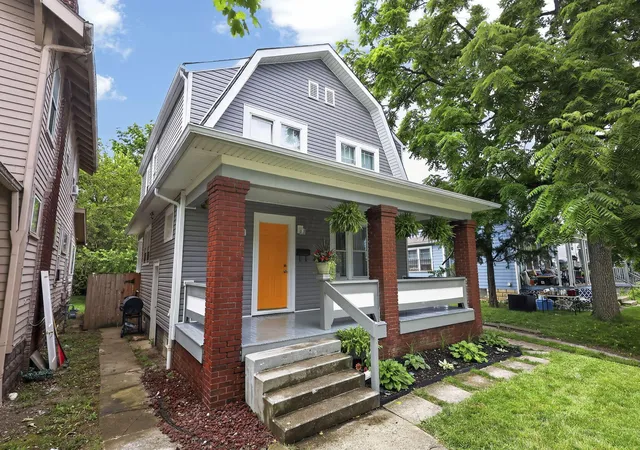 Photo 2 of Single family home for sale at 1423 Kenmore Rd, Columbus, OH 43211 | MLS# 226021646 | Listing updated on 2026-09-11