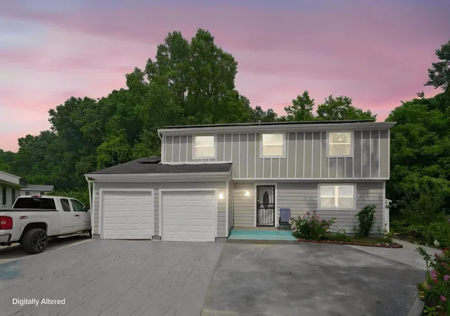Photo 1 of Single family home for sale at 2622 Hingham Ln, Columbus, OH 43224 | MLS# 226024665 | Listing updated on 2026-08-29