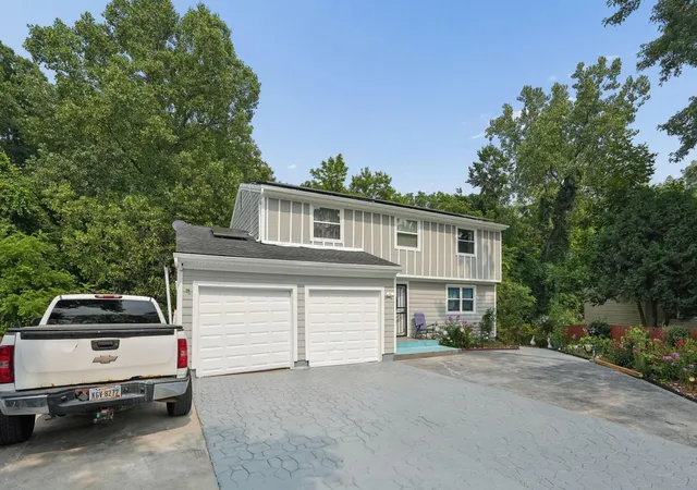Photo 3 of Single family home for sale at 2622 Hingham Ln, Columbus, OH 43224 | MLS# 226024665 | Listing updated on 2026-08-29