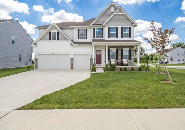 1st image of 4426 Honey Palm Dr, Grove City, OH 43123 | MLS# 226021713