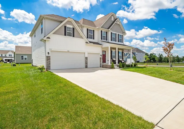 2nd image of 4426 Honey Palm Dr, Grove City, OH 43123 | MLS# 226021713