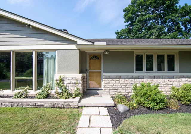 Photo 3 of Single family home for sale at 4360 Dublin Rd, Columbus, OH 43221 | MLS# 226021740 | Listing updated on 2026-09-18