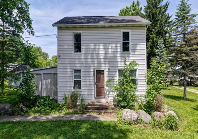 1st image of 3993 Wadsworth Rd, Norton, OH 44203 | MLS# 226021850