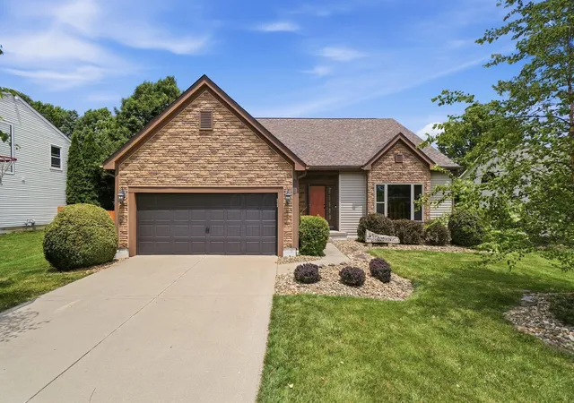 Homes for sale in Westerville, OH | 7045 Sherbrook Dr, Westerville, OH 43082 | MLS# 226021772