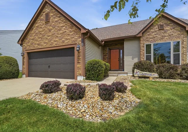 Homes for sale in Westerville, OH | 7045 Sherbrook Dr, Westerville, OH 43082 | MLS# 226021772